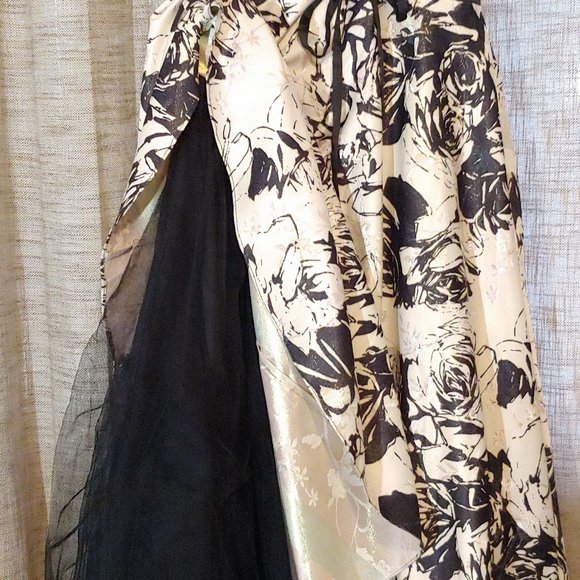 Plus size gown - Picture 4 of 5